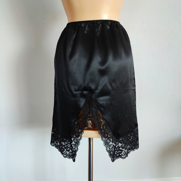 NWT Vintage Silk Slip Skirt | 90s Satin Slip | Knee Length Half Slip - Picture 3 of 5